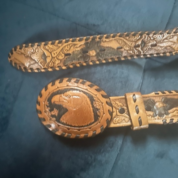 Chambers Phoenix Tooled Genuine Leather Bold Eagle Floral 38 - Picture 5 of 8